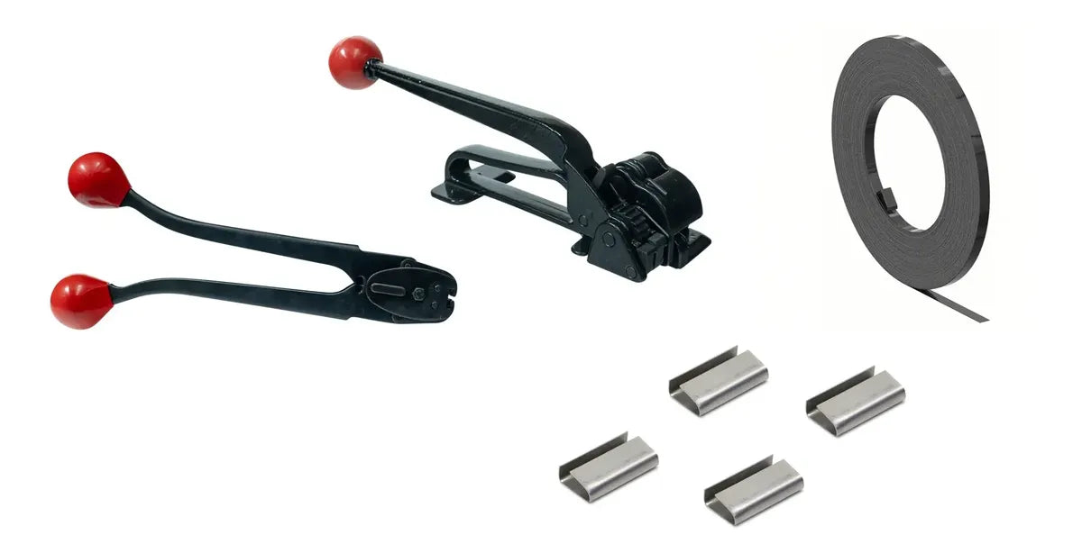 Componentes del kit enzunchador de 1/2: tensador, sellador, rollo de zuncho de acero y sellos lisos